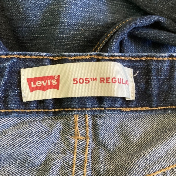 Boy’s size 12 gently used Levi’s blue jeans with adjustable waist - Picture 8 of 10